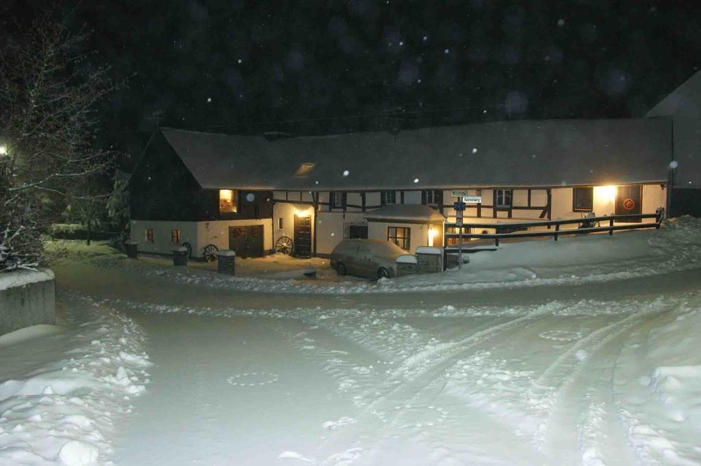 Eifelhoeve In Benenberg Hellenthal Chambre photo